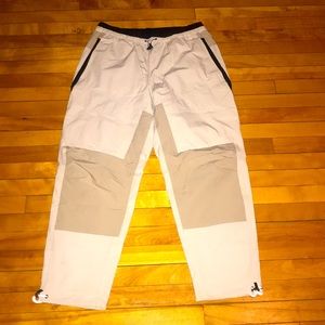 Men's Woven Pants
Nike Sportswear Tech Pack